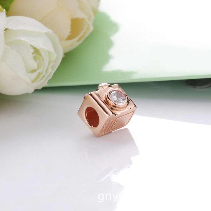 (obrázek pro) Přívěsek PANDORA Rose Fotoaparát 787986CZ - Zobrazit 5