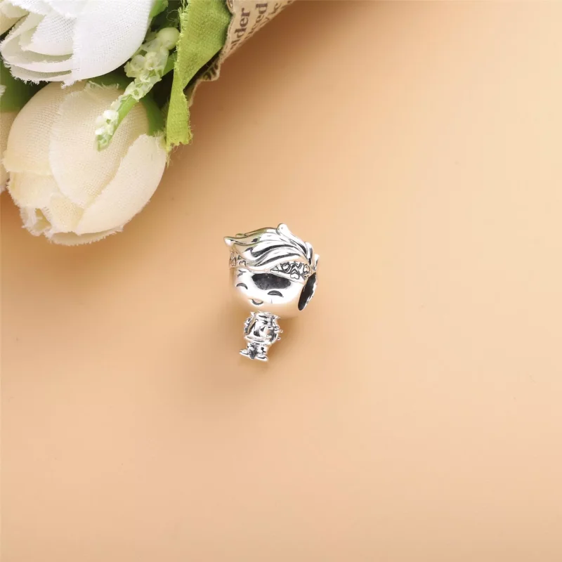 (obrázek pro) PANDORA Přívěsek Náctiletý chlapec 798897C00 - Zobrazit 2