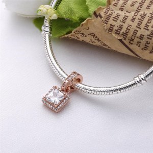 Přívěsek PANDORA Nadčasová elegance - 380378CZ