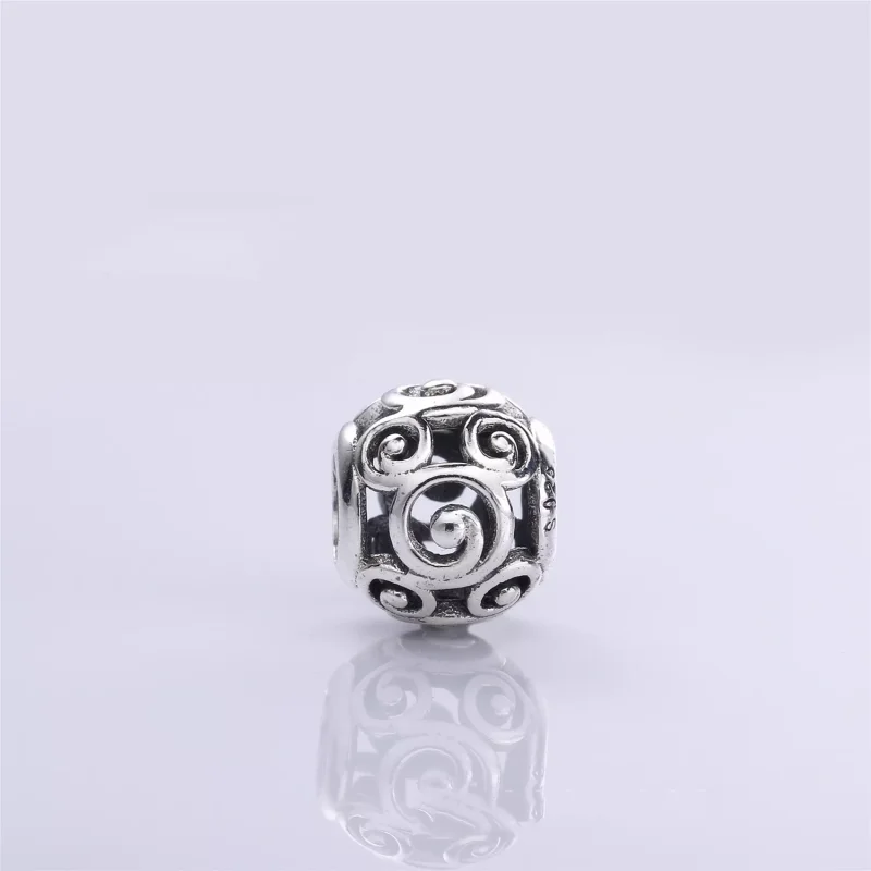 (obrázek pro) Disney, Přívěsek Mickey Mouse "Mickey víry" PANDORA - Zobrazit 2