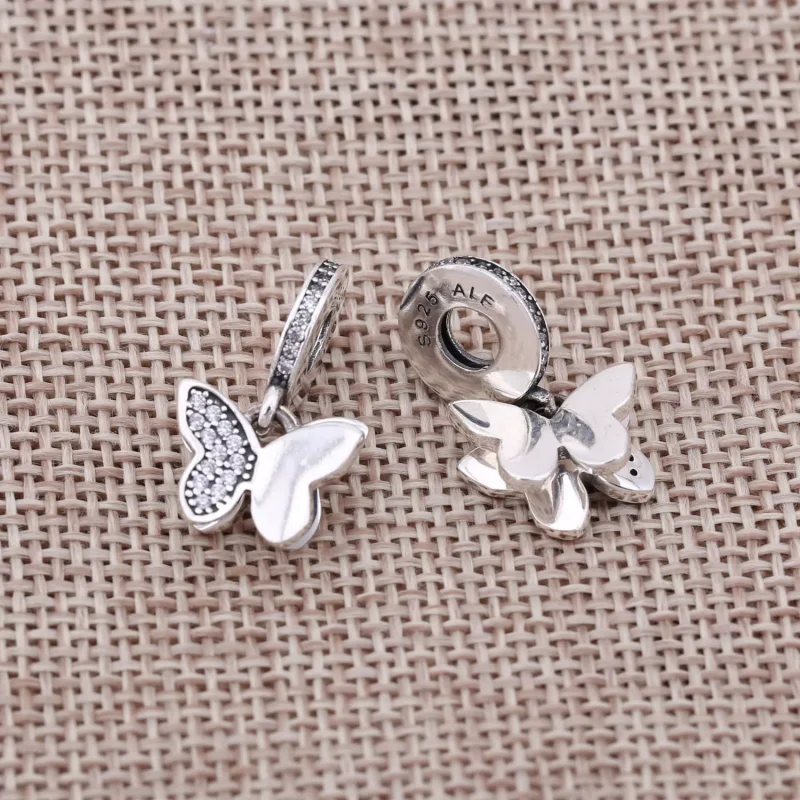 (obrázek pro) Visací přívěsek Fluttering Butterflies PANDORA - Zobrazit 3