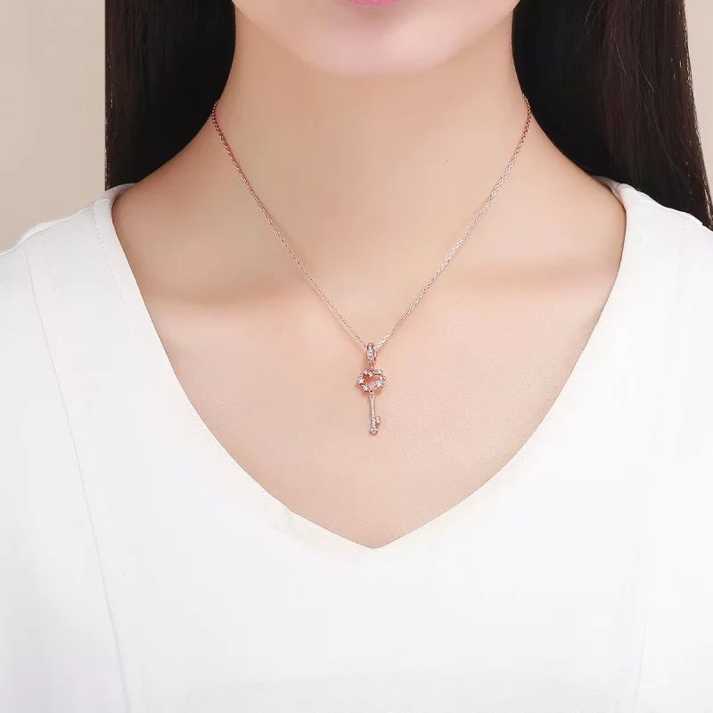 (obrázek pro) Rose Gold Přívěsky na Náhrdelníky Luchy Shinning Klíč SCC1122, Kubická zirkonie, - Zobrazit 2